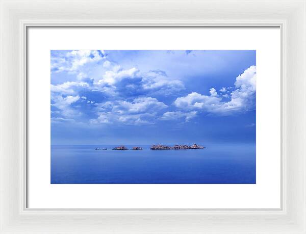 Isolated Serentiy - Framed Print