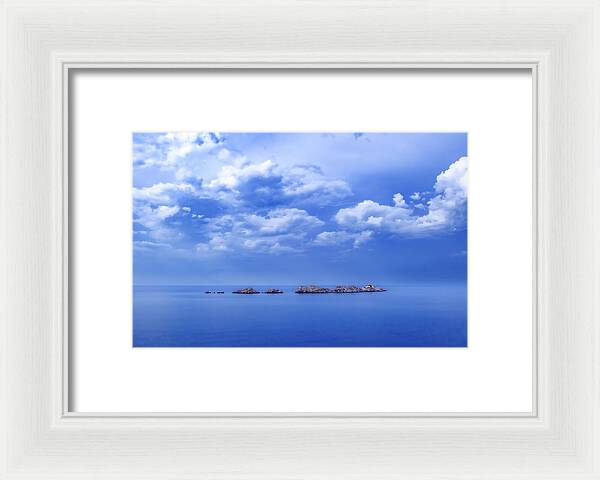 Isolated Serentiy - Framed Print