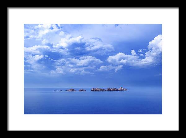 Isolated Serentiy - Framed Print