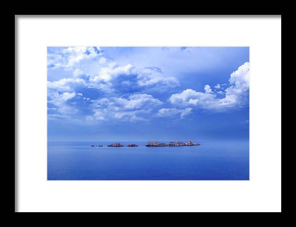 Isolated Serentiy - Framed Print