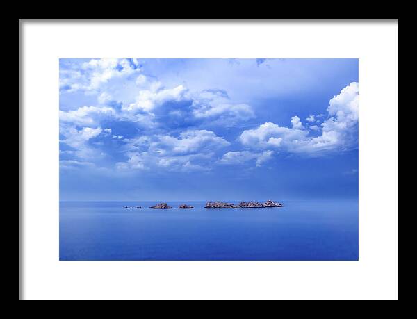 Isolated Serentiy - Framed Print