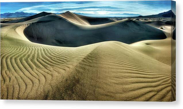 Sculpted sand dunes in Death Valley - Canvas Print